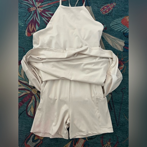 NWOT Madewell Flex Fit exercise dress with built in shorts - Picture 3 of 7